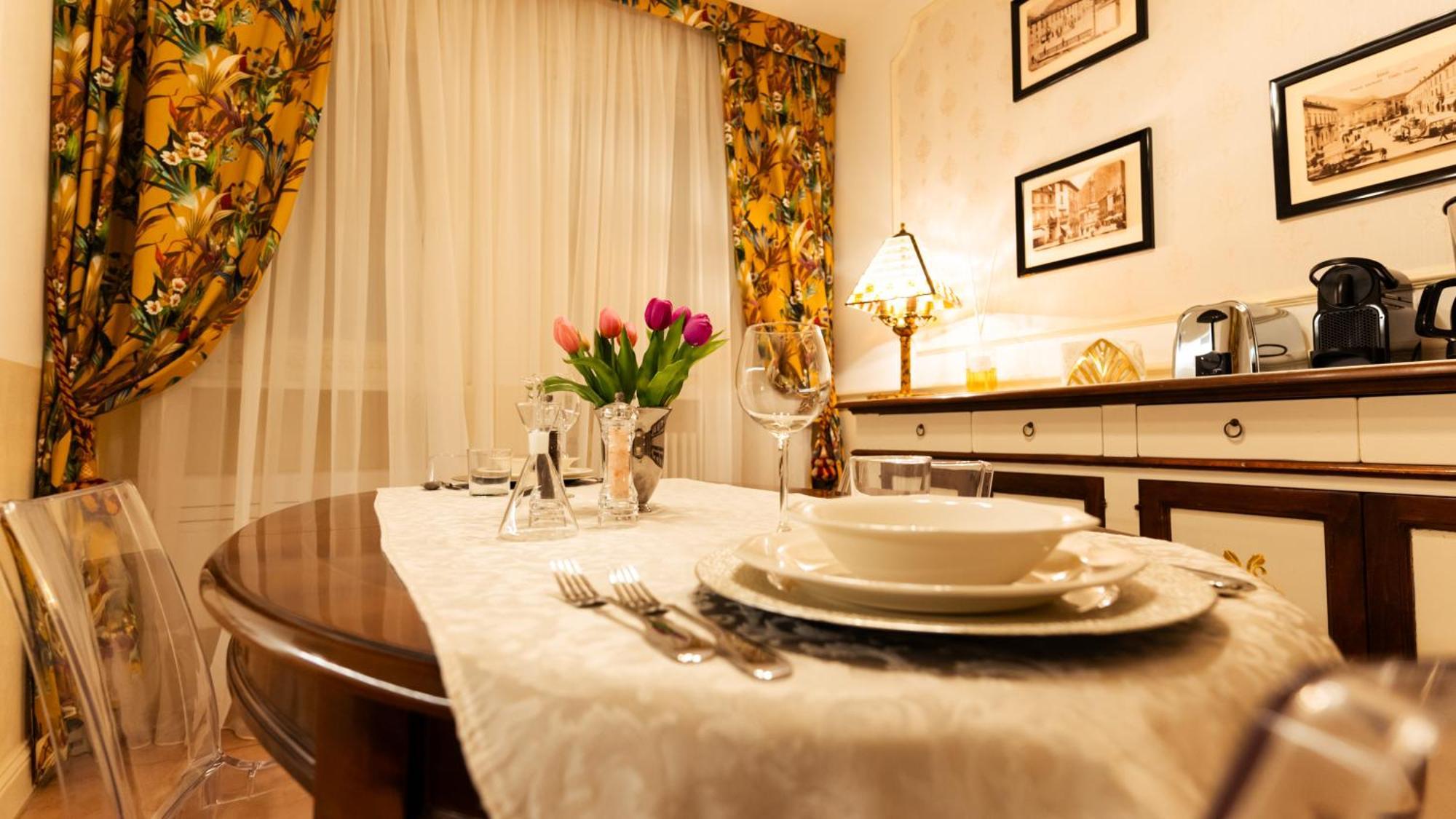 New Cozy Apartment - City Centre Lecco Eksteriør bilde